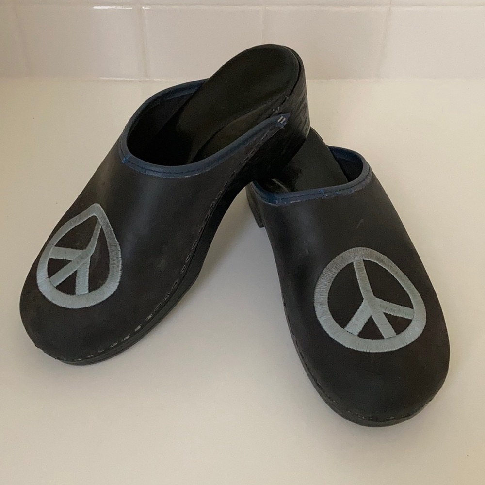 Clogs